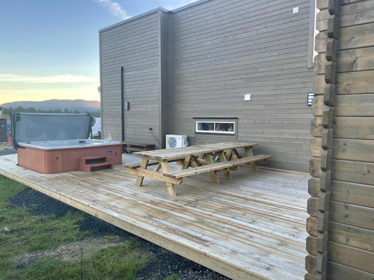 Exclusive Funkis Cabin, Lake View, Rooftop Terrace, Jacuzzi, Sauna, Close To Golf And Alpine Vradal Exterior foto